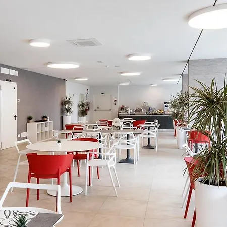 Adriatica Aparthotel 3*