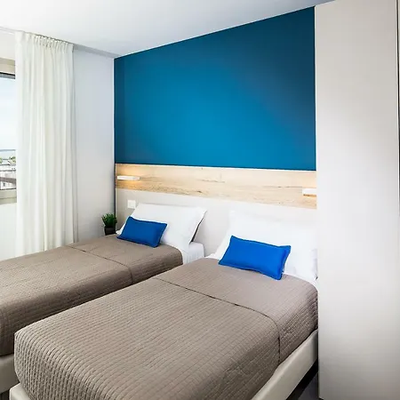 Aparthotel Adriatica 3*