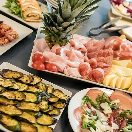 Adriatica Apartmanhotel 3*